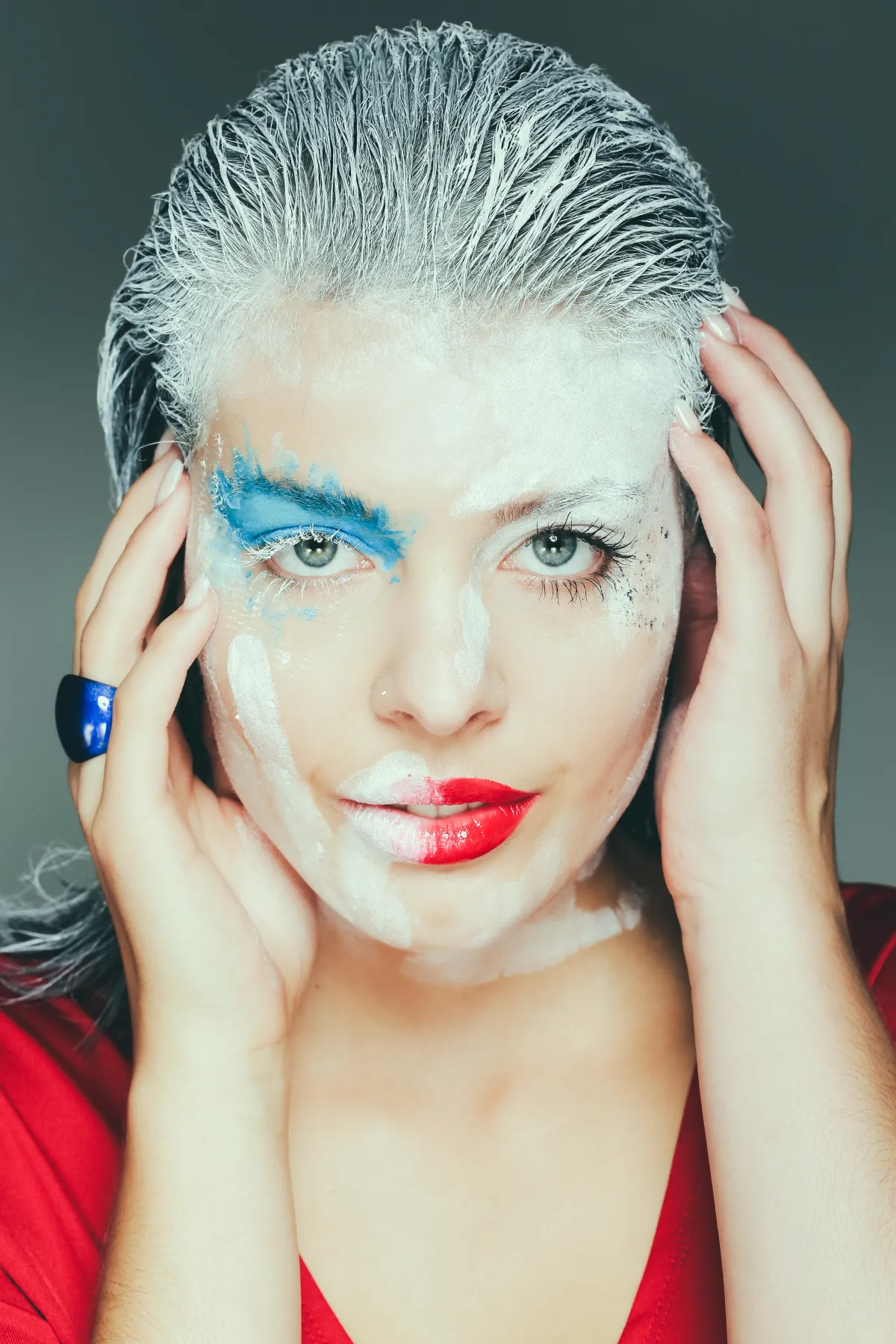 Noel Editorial Look 2